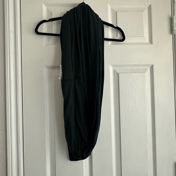 American Apparel Black Scarf - Picture 1 of 3